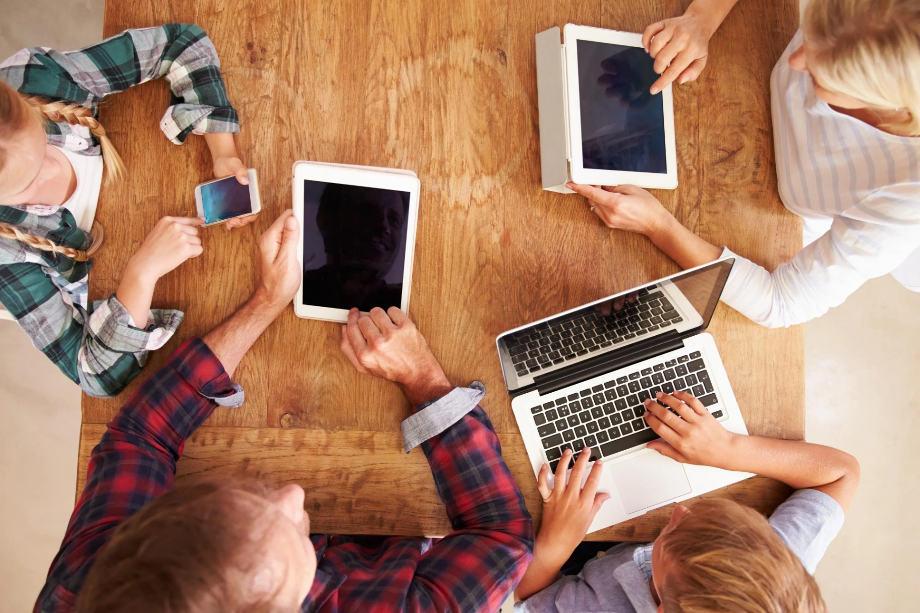Why Choose Us for Mobile and Home Connectivity